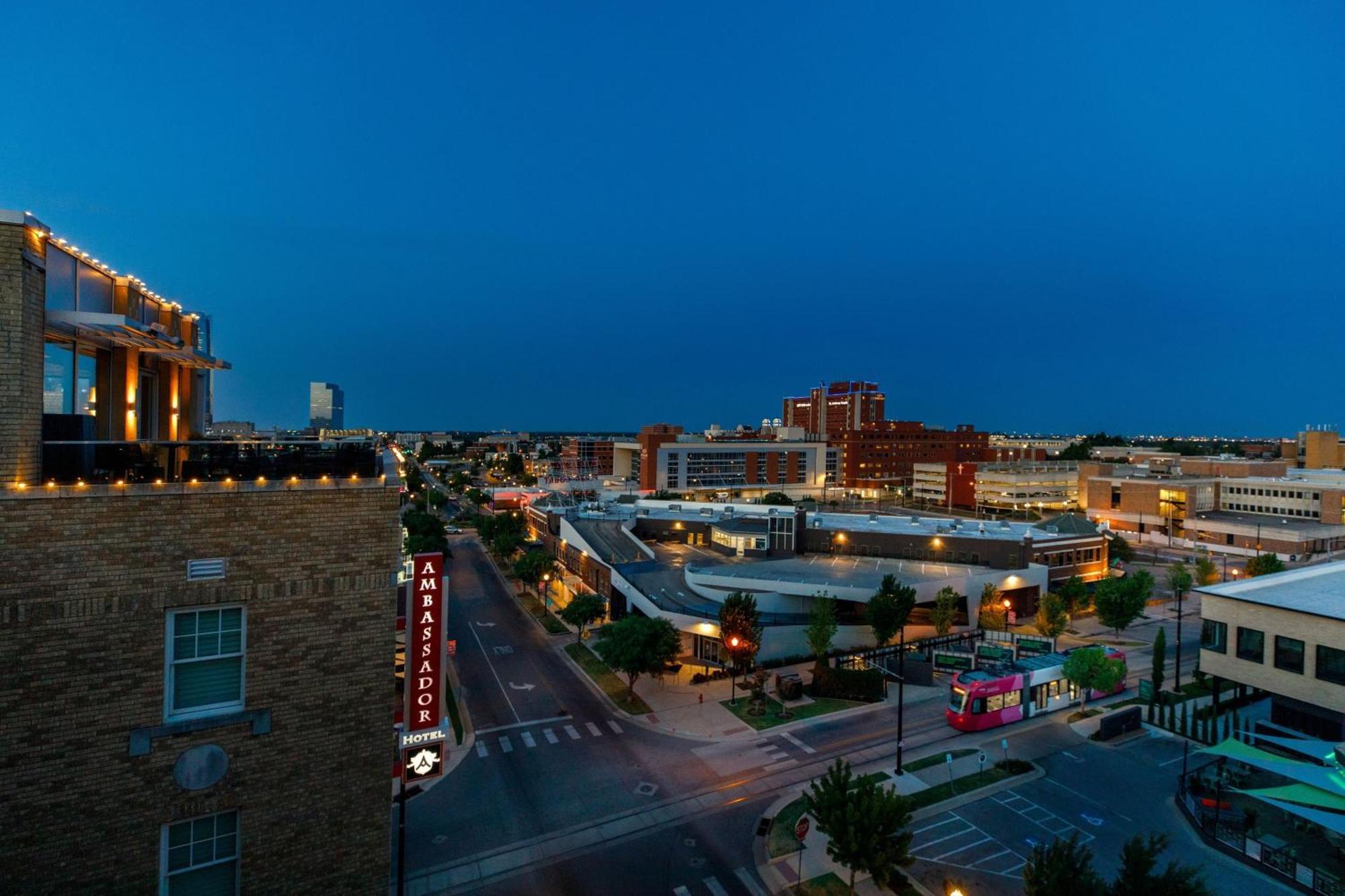 Ambassador Hotel Oklahoma City, Autograph Collection Ngoại thất bức ảnh